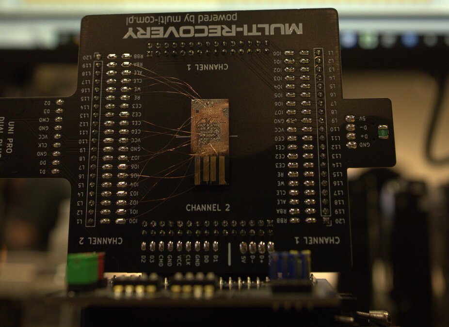 MicroSD Data Recovery | Chip-Off | Rossmann Group