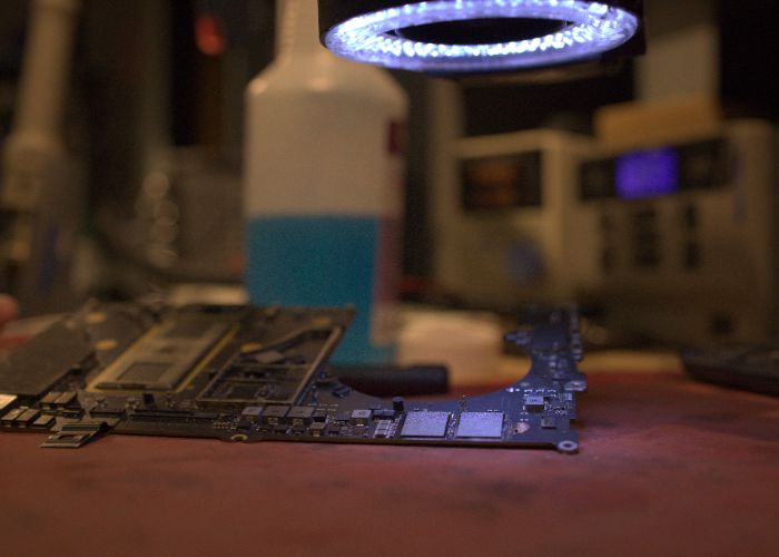 image of our logic board repair process at rossmann repair group